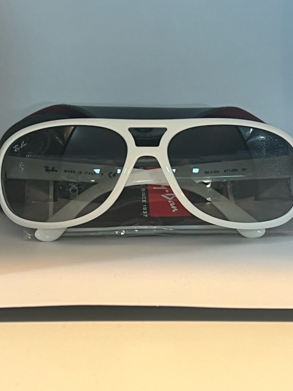RAY BAN B&L 4124 Sunglasses in color Shiny White Gray Gradient 671/8G